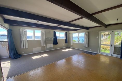 Photo of property in 37 Palliser Road, Roseneath, Wellington, 6011