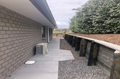 Photo of property in 4 Richardson Road, Omokoroa, 3114