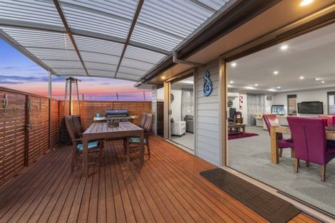 Photo of property in 2 Sharman Place, Pyes Pa, Tauranga, 3112