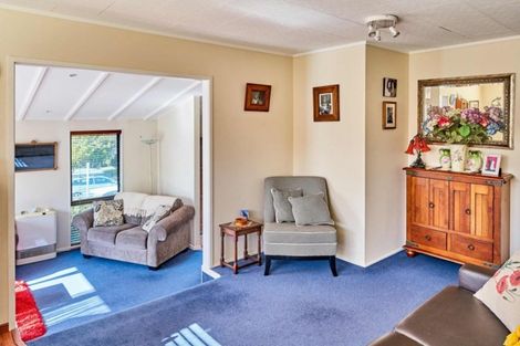Photo of property in 75 Omapere Street, Whitby, Porirua, 5024
