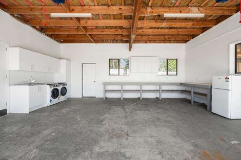 Photo of property in 50c Robinson Avenue, Holdens Bay, Rotorua, 3010