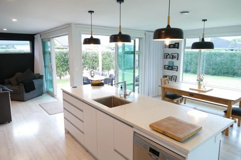 Photo of property in 18 Maniaroa Drive, Katikati, 3129