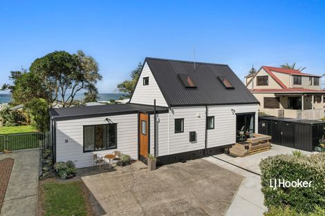 Photo of property in 19 Hanlen Avenue, Waihi Beach, 3611