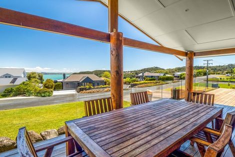 Photo of property in 14 Gould Street, Russell, 0202