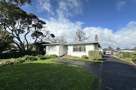 Photo of property in 21 Te Kanawa Crescent, Henderson, Auckland, 0610