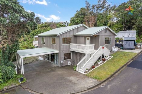 Photo of property in 16 Haast Close, Kelson, Lower Hutt, 5010