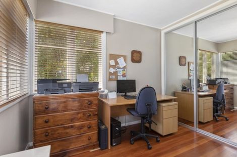 Photo of property in 5 Woodvale Grove, Fairfield, Lower Hutt, 5011