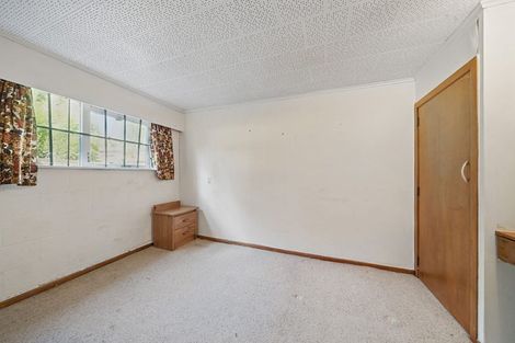 Photo of property in 18 Millbrook Road, Henderson, Auckland, 0612