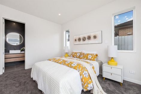 Photo of property in 30 Archibald Drive, Wainui, 0932