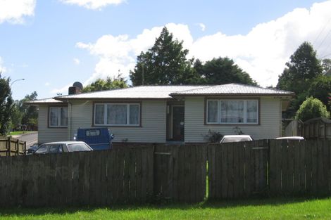 Photo of property in 49 Atkinson Road, Titirangi, Auckland, 0604