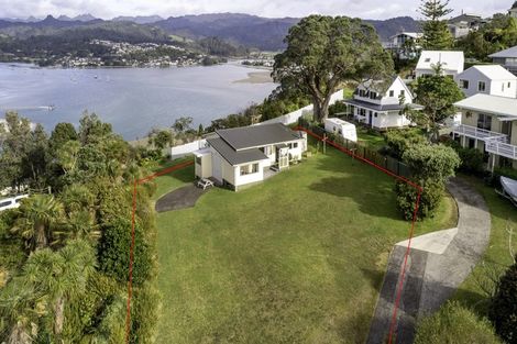 Photo of property in 204 Paku Drive, Tairua, 3508