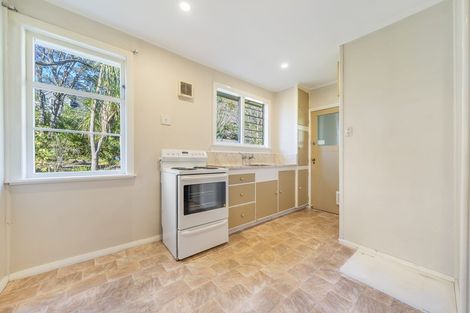 Photo of property in 24 Gloucester Street, Silverstream, Upper Hutt, 5019