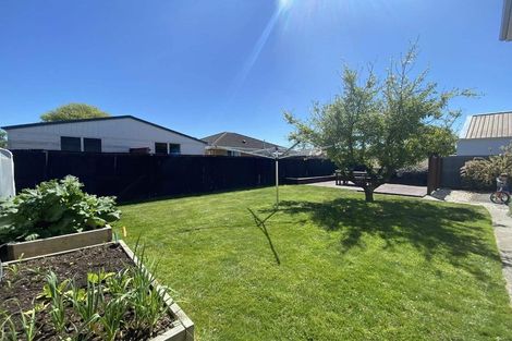 Photo of property in 15 Chilton Drive, Mairehau, Christchurch, 8052