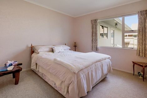 Photo of property in 10 Ridgemount Terrace, Welcome Bay, Tauranga, 3112