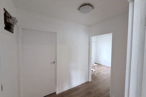 Photo of property in 2/33 Ashlynne Avenue, Papatoetoe, Auckland, 2025
