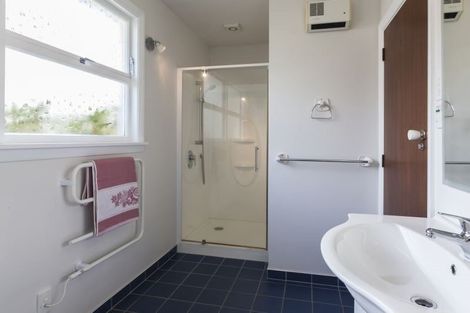 Photo of property in 4 Saint Winifreds Place, Bryndwr, Christchurch, 8052