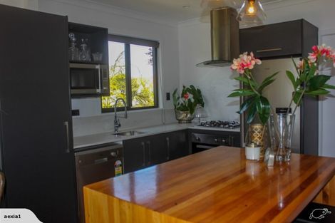 Photo of property in 84 Brooklands Road, Brooklands, New Plymouth, 4310