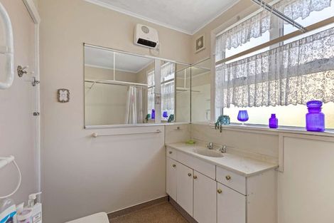 Photo of property in 104 Somme Parade, Aramoho, Whanganui, 4500