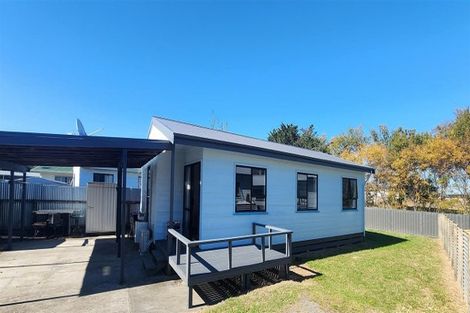Photo of property in 12 Redwood Drive, Waipukurau, 4200