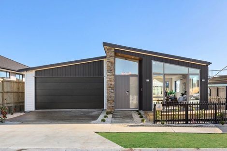 Photo of property in 40 Jane Maree Road, Kumeu, 0810