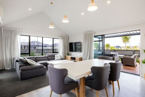 Photo of property in 36 Keerangi Place, Rototuna North, Hamilton, 3210