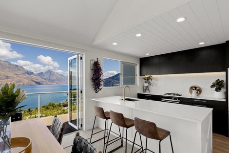 Photo of property in 7b Manchester Place, Queenstown, 9300