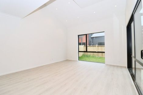 Photo of property in 12 Dorset Down Drive, Karaka, 2580