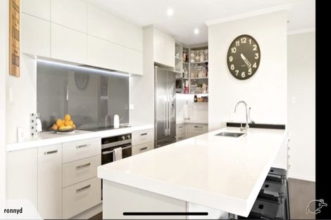 Photo of property in 64 Hawthorne Lane, Kingseat, Papakura, 2580