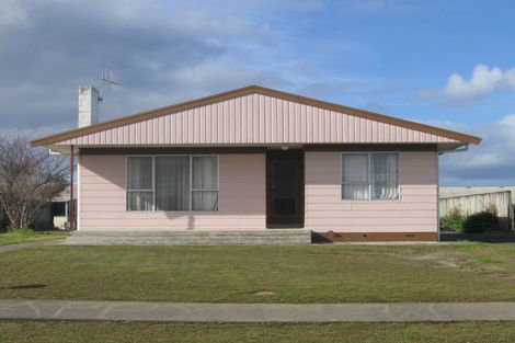 Photo of property in 16 Mckay Crescent, Dargaville, 0310