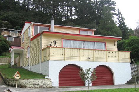 Photo of property in 470c Stokes Valley Road, Stokes Valley, Lower Hutt, 5019