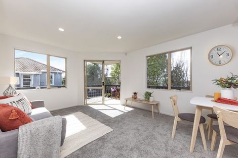 Photo of property in 140b Titirangi Road, New Lynn, Auckland, 0600