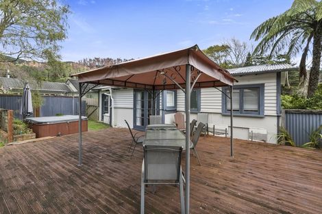 Photo of property in 457 Stokes Valley Road, Stokes Valley, Lower Hutt, 5019