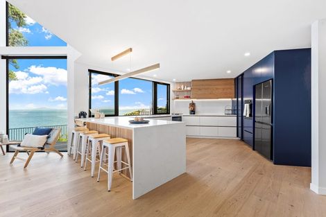 Photo of property in 75 Tiri Road, Manly, Whangaparaoa, 0930