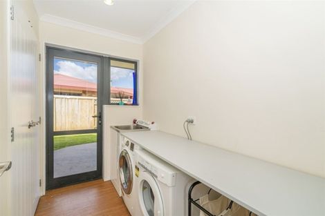 Photo of property in 4 Oribi Place, Whitianga, 3510