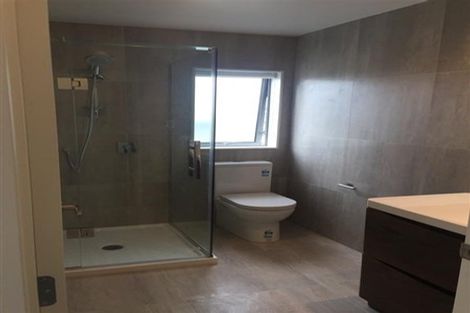 Photo of property in 49 Travis View Drive, Fairview Heights, Auckland, 0632