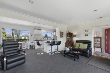 Photo of property in 16 Kingsley Street, St Andrews, Hamilton, 3200