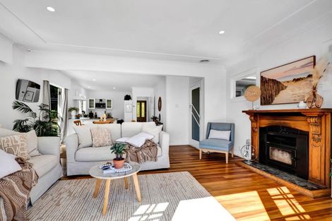 Photo of property in 76b South Road, Blagdon, New Plymouth, 4310