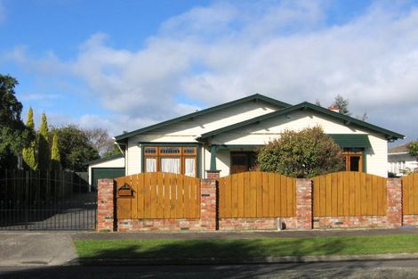Photo of property in 43 Miro Street, Takaro, Palmerston North, 4410