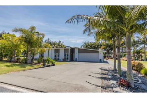 Photo of property in 1 Kotare Heights, Kerikeri, 0230