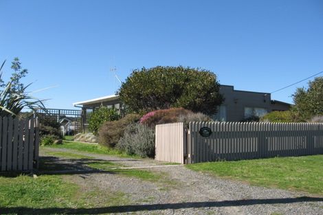 Photo of property in 11 Ruanui Street, Himatangi Beach, Foxton, 4891