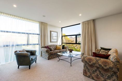 Photo of property in 142 Lake Crescent, Hamilton Lake, Hamilton, 3204