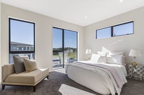 Photo of property in 32 Grand Ridge Avenue, Flat Bush, Auckland, 2019