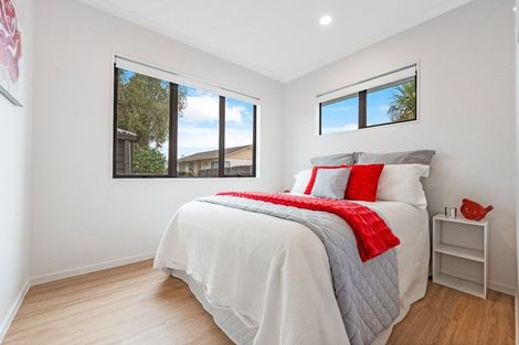 Photo of property in 11 Murillo Place, Henderson, Auckland, 0612