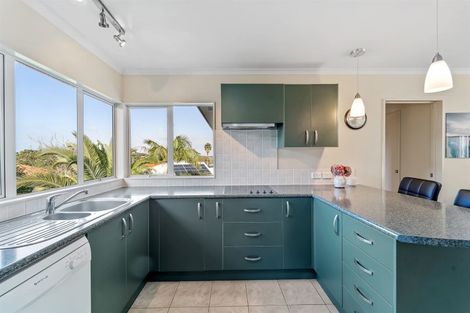 Photo of property in 9 Cascaden Road, Gulf Harbour, Whangaparaoa, 0930