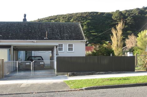 Photo of property in 72 Wilkie Crescent, Naenae, Lower Hutt, 5011