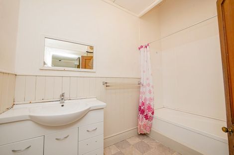 Photo of property in 74a Manor Place, Dunedin Central, Dunedin, 9016
