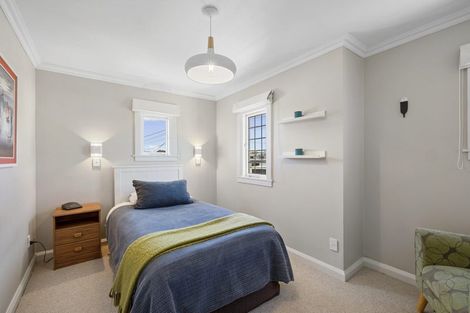 Photo of property in 26 Baring Terrace, Strandon, New Plymouth, 4312