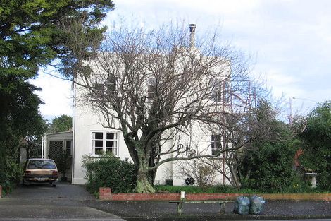 Photo of property in 212 Victoria Avenue, Hokowhitu, Palmerston North, 4410