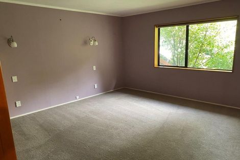 Photo of property in 43 Greenvalley Rise, Glenfield, Auckland, 0629
