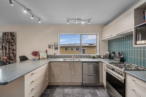 Photo of property in 7 Hawtrey Terrace, Johnsonville, Wellington, 6037